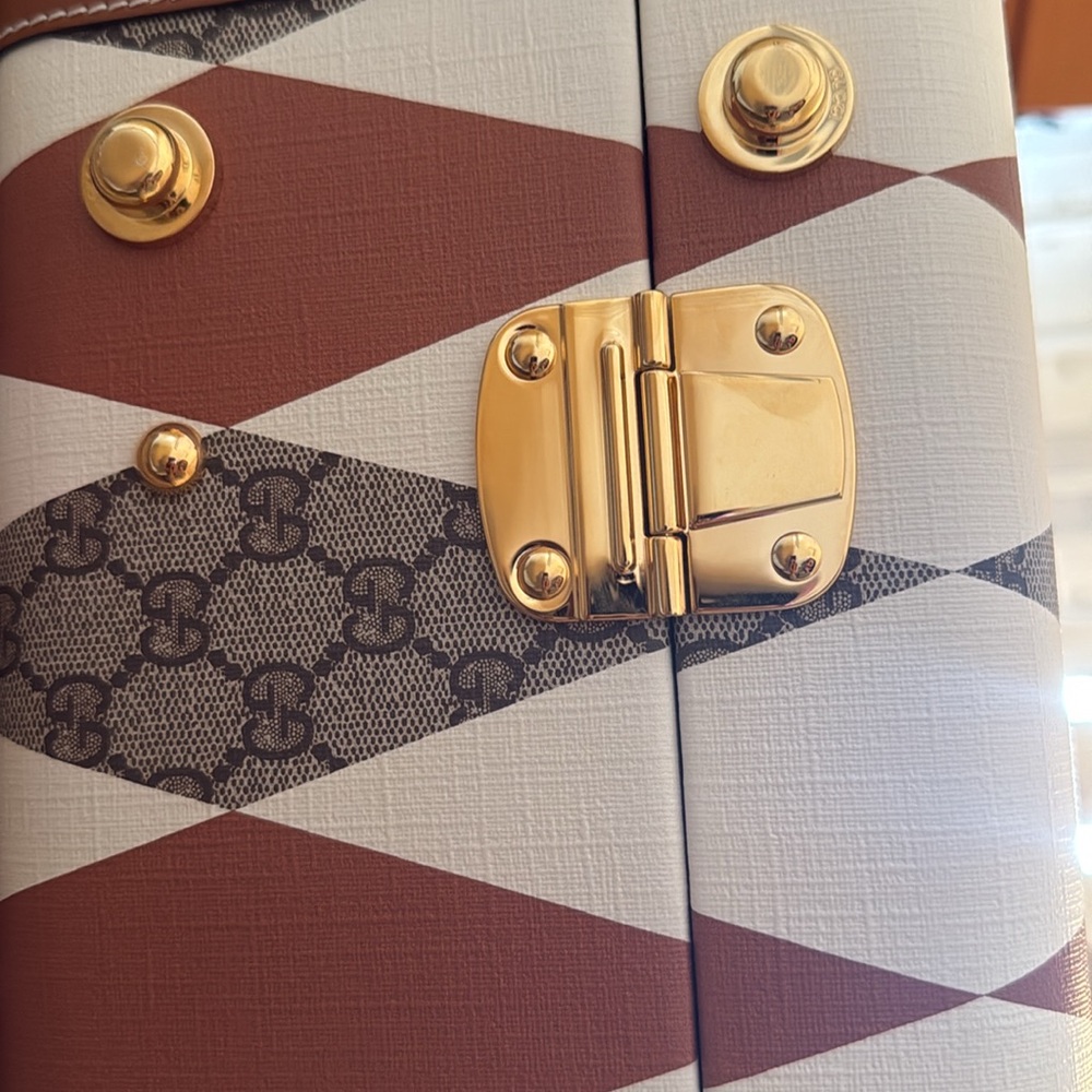 BRAND NEW GUCCI LUGGAGE! Rhombus Beige and ebony GG Supreme canvas Savoy Medium - Picture 7 of 15